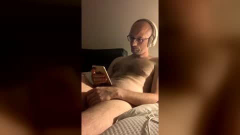 Snapshot of rosbif69 chatting on 3, 8, 2026 rosbif69 online show from 3, 8, 2026