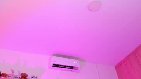 Snapshot of rose__saenz chatting on 17, 12, 2025 Rose Saenz online show from 17, 12, 2025