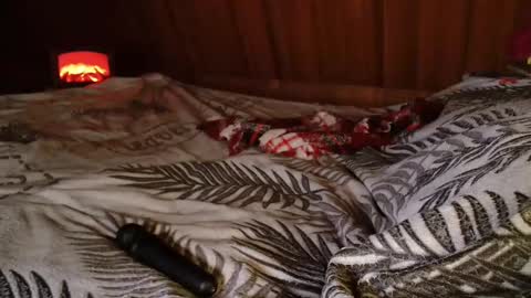 Snapshot of roseberryred chatting on 23, 2, 2025 Roseberry online show from 23, 2, 2025