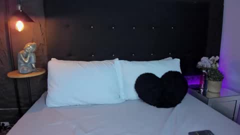 Rose  online show from 28, 11, 2025