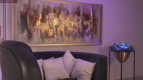 Rose  online show from 17, 11, 2025