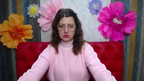 Snapshot of rosehille chatting on 2, 12, 2025 RoseHille online show from 2, 12, 2025