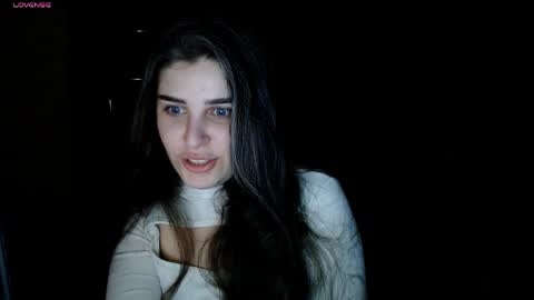 Snapshot of roselina_ chatting on 17, 4, 2026 Rose online show from 17, 4, 2026