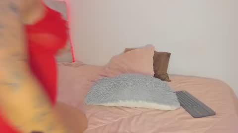 Snapshot of roselyn_caprice chatting on 23, 7, 2026 roselyn online show from 23, 7, 2026
