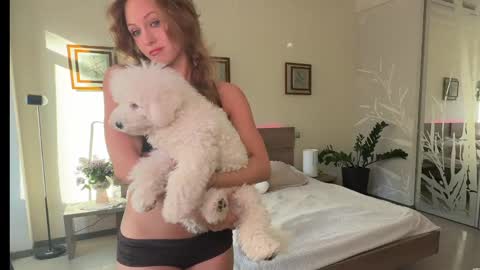 Snapshot of roselyn_rose chatting on 22, 5, 2026 Roselyn online show from 22, 5, 2026