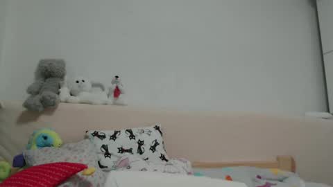 Snapshot of roselynsun chatting on 19, 1, 2025 Rose online show from 19, 1, 2025