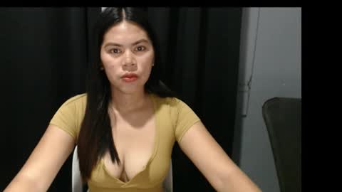 Snapshot of rosemarie_pinay chatting on 15, 1, 2026 i am samantha rain online show from 15, 1, 2026