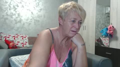 Lovepinklilly online show from 25, 9, 2025