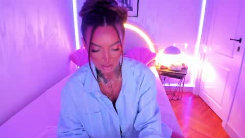 Nataly online show from 24, 7, 2026