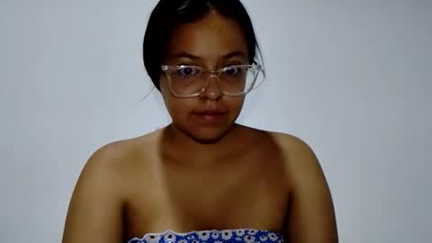 Roseviole  online show from 10, 11, 2025