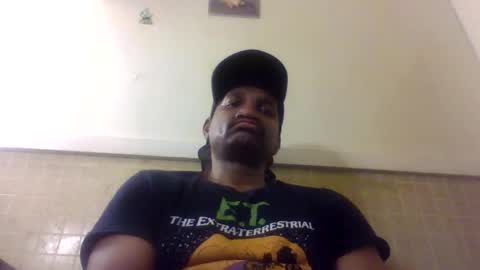 Snapshot of roshun69 chatting on 6, 6, 2026 Roshun Haynes online show from 6, 6, 2026