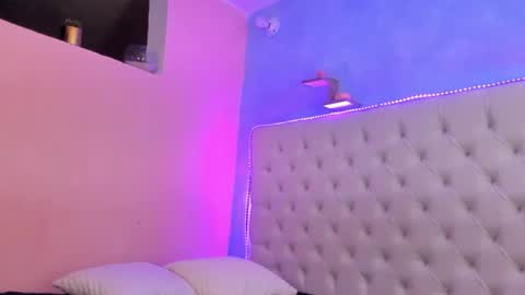 Snapshot of rosi_cooper chatting on 5, 8, 2026 rosi_cooper online show from 5, 8, 2026