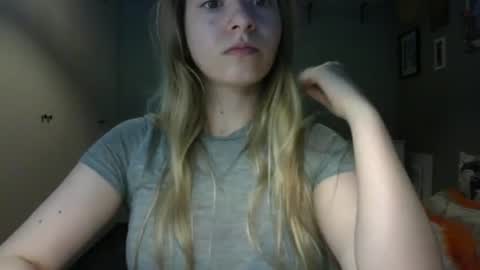 Snapshot of rosie_june chatting on 15, 6, 2026 Rosie online show from 15, 6, 2026