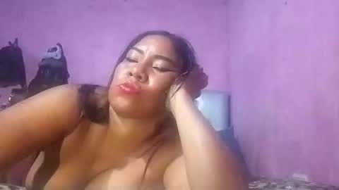 rosmerynavarro online show from 8, 1, 2025