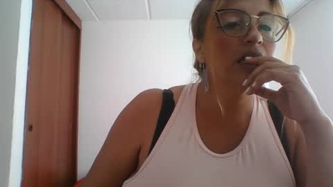 Snapshot of rossanalionheart chatting on 7, 12, 2024 Rossana  online show from 7, 12, 2024