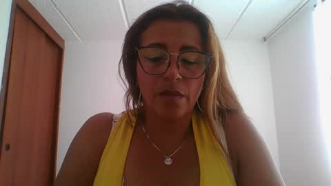 Snapshot of rossanalionheart chatting on 8, 12, 2024 Rossana  online show from 8, 12, 2024