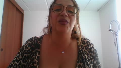 Snapshot of rossanalionheart chatting on 10, 12, 2024 Rossana  online show from 10, 12, 2024