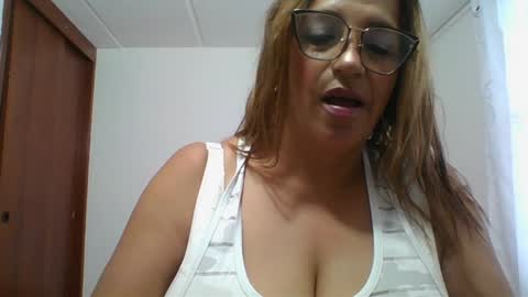 Snapshot of rossanalionheart chatting on 5, 1, 2025 Rossana  online show from 5, 1, 2025