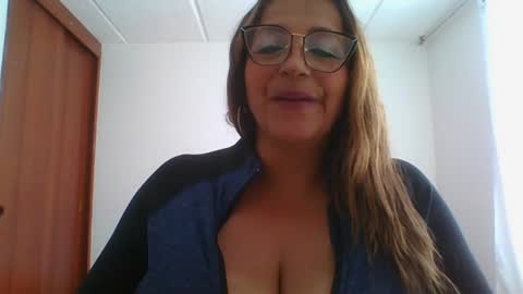 Snapshot of rossanalionheart chatting on 5, 1, 2025 Rossana  online show from 5, 1, 2025