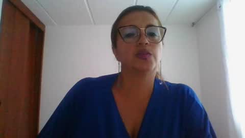 Snapshot of rossanalionheart chatting on 5, 2, 2025 Rossana  online show from 5, 2, 2025