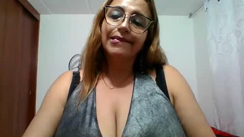 Snapshot of rossanalionheart chatting on 2, 3, 2025 Rossana  online show from 2, 3, 2025