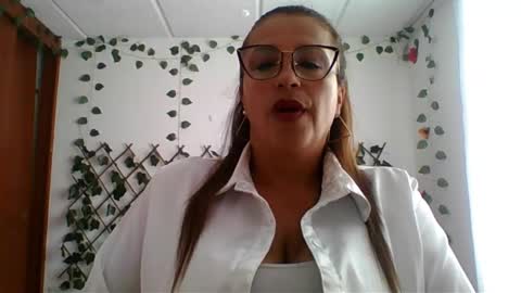 Snapshot of rossanalionheart chatting on 8, 10, 2025 Rossana  online show from 8, 10, 2025