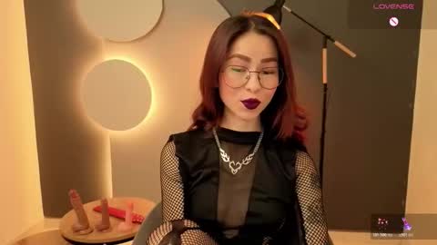 Miss Rosse online show from 5, 11, 2025