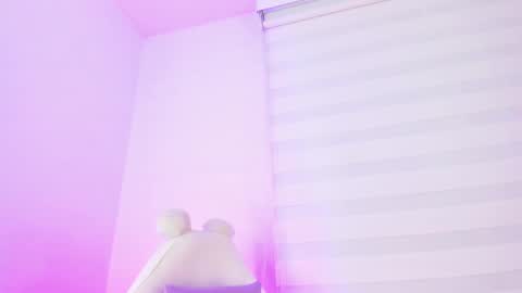   online show from 13, 2, 2025