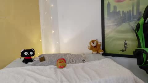 Anal for the first time 40000tks online show from 29, 4, 2026