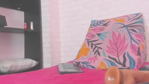 Snapshot of rosse_thompson11 chatting on 14, 1, 2025 rosse_thompson11 online show from 14, 1, 2025