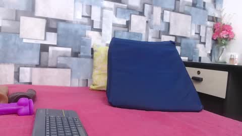 Snapshot of rosse_thompson11 chatting on 8, 10, 2025 rosse_thompson11 online show from 8, 10, 2025