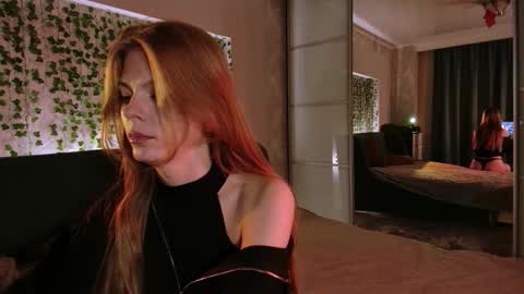 rosy_black_ online show from 14, 9, 2025