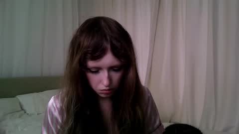 Snapshot of rosy_petal chatting on 29, 3, 2026 rosy_petal online show from 29, 3, 2026