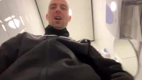 rotteei1 online show from 9, 10, 2025