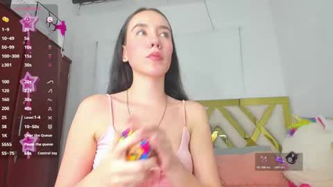 Snapshot of rousee_yarelds chatting on 28, 11, 2025 rousee_yarelds online show from 28, 11, 2025