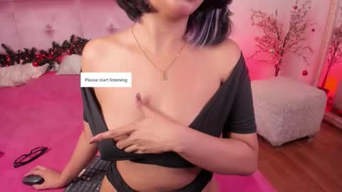 Snapshot of rousewhitte chatting on 2, 12, 2025 rousewhitte online show from 2, 12, 2025