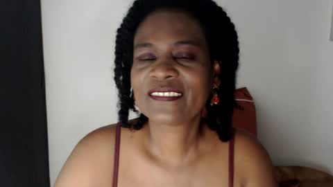 Snapshot of roushlove chatting on 11, 7, 2026 luxa online show from 11, 7, 2026