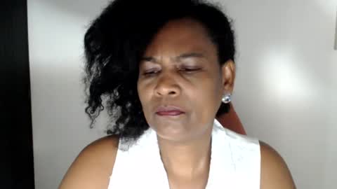 Snapshot of roushlove chatting on 20, 7, 2026 luxa online show from 20, 7, 2026
