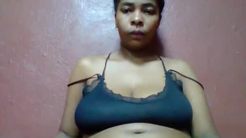 rovaelyah online show from 5, 5, 2026