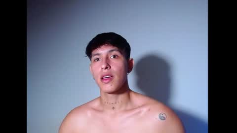 rowanboy23 online show from 17, 6, 2026