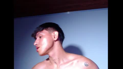 rowanboy23 online show from 20, 6, 2026