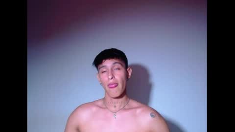 rowanboy23 online show from 7, 7, 2026