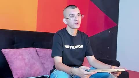 Rowan online show from 25, 9, 2025