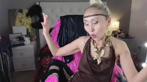 Roxalana online show from 5, 8, 2026