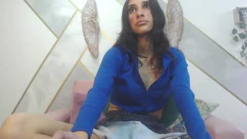   online show from 4, 12, 2024