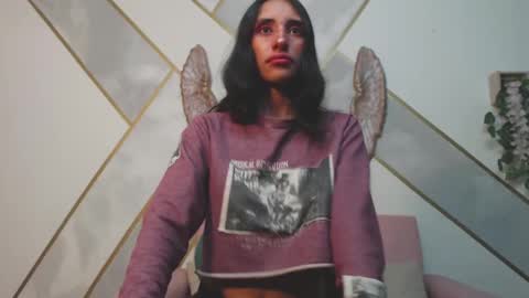   online show from 21, 2, 2025