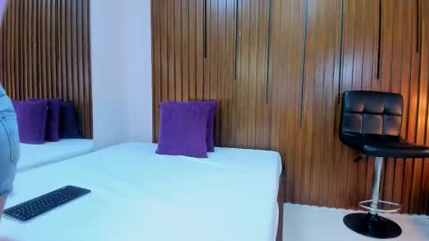 Roxana   online show from 9, 3, 2025