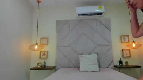 Roxana   online show from 4, 10, 2025