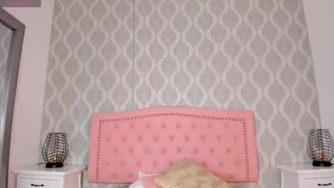 roxana_scott1 online show from 6, 2, 2026