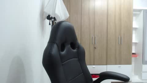 Roxana online show from 5, 1, 2026